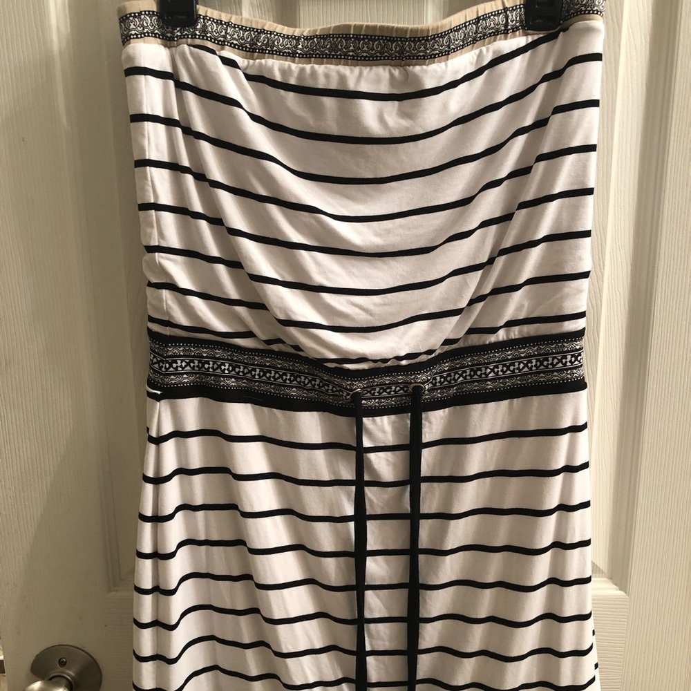 White House Black Market Strapless Dress